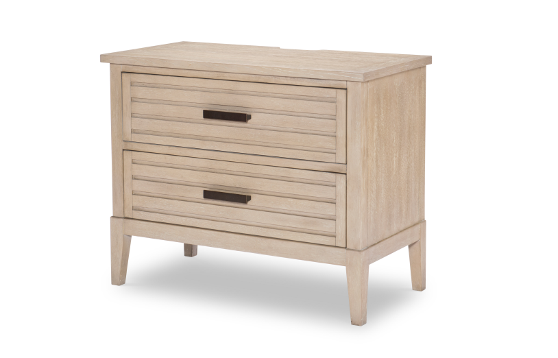 Edgewater Bachelor's Chest