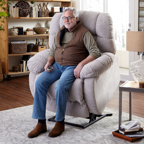 The Beast Roscoe Lift Recliner