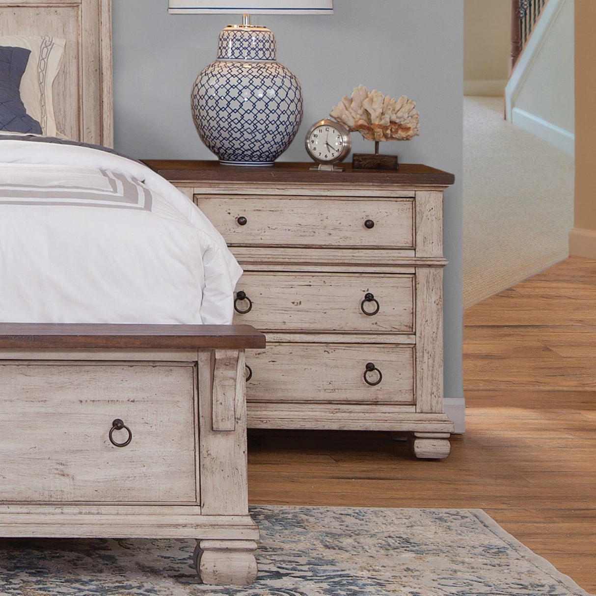 Belmont Bedroom 3 x Drawer Night Stand