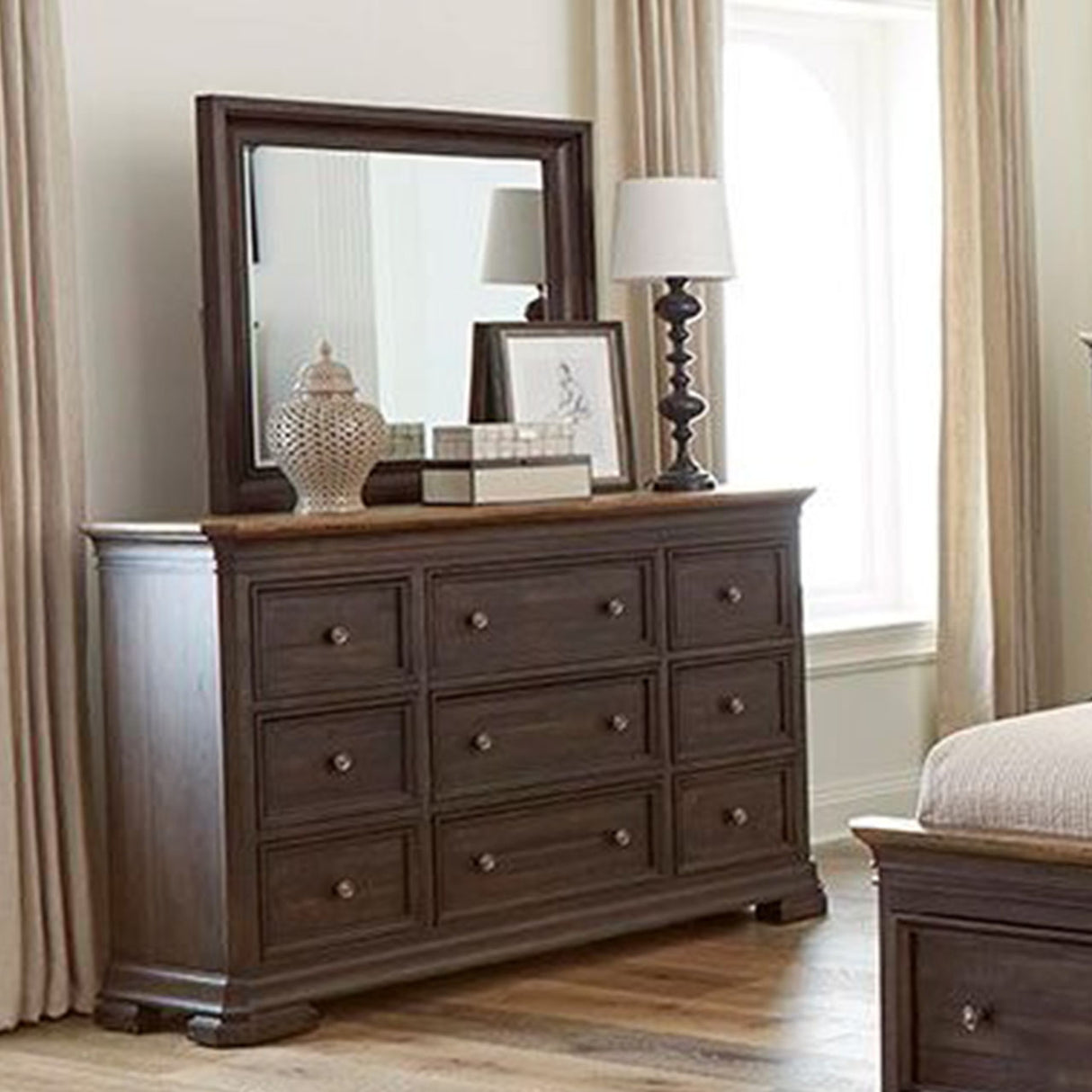 Grand Louie Bedroom 9 x Drawer Dresser