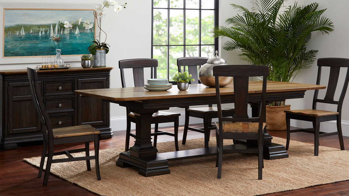 Grand Louie Dining Table